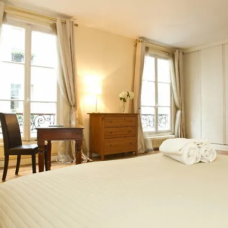Rue De Rennes - Montparnasse Appartamento Parigi